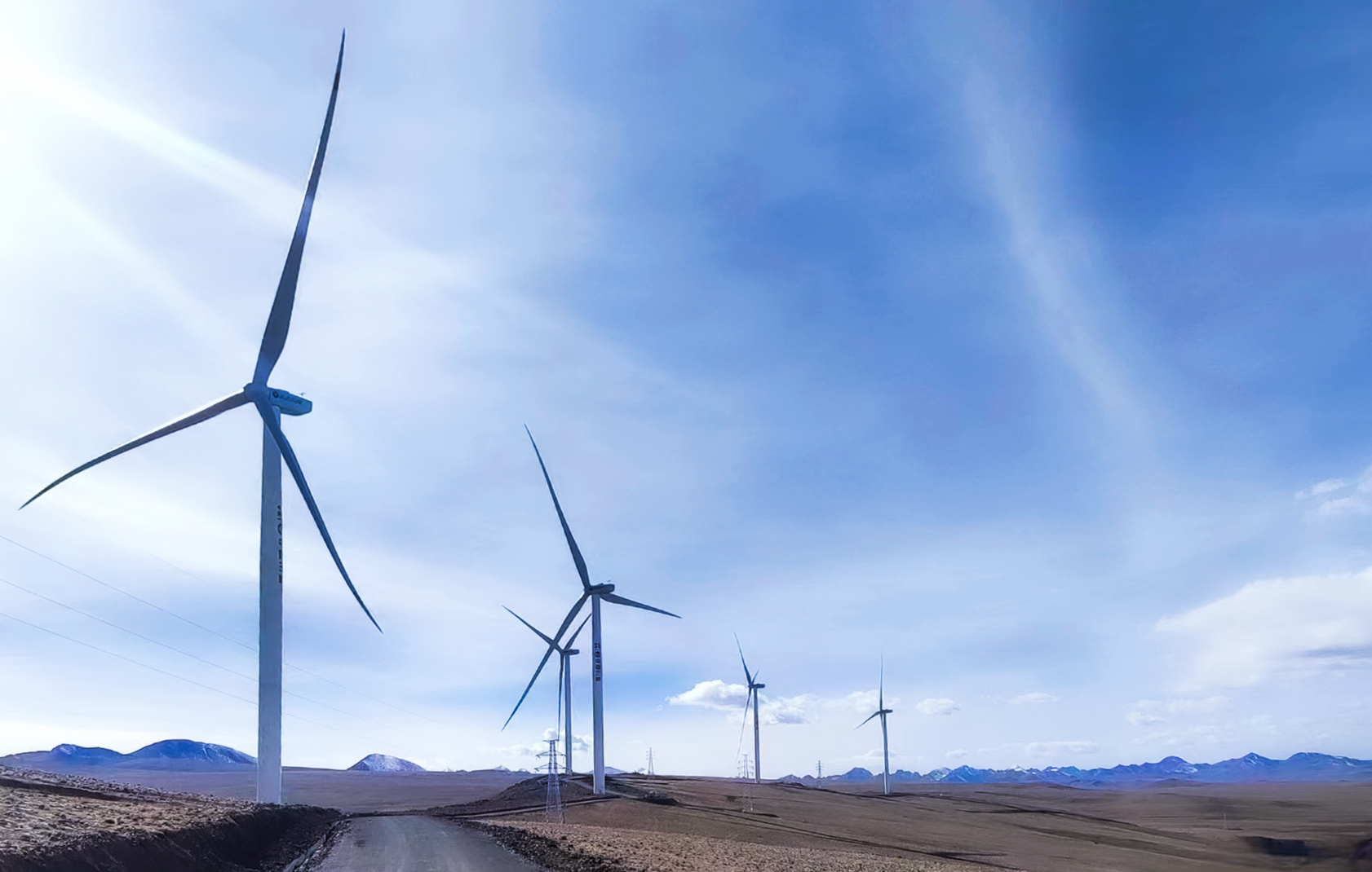 10天完成8台机组调试！鉴黑担保网机组再创超高海拔风电建设事业